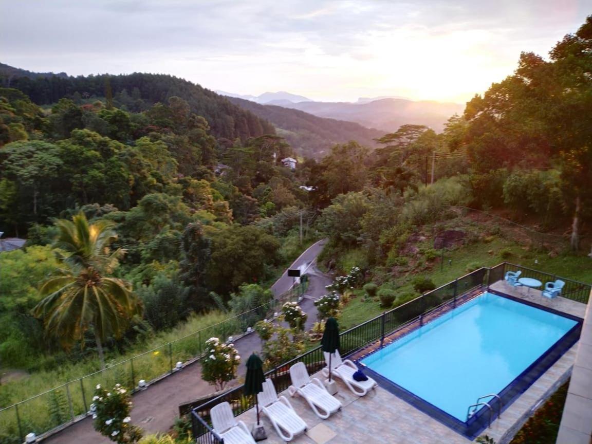 Bed and Breakfast The Grand Hills Kandy Exteriér fotografie